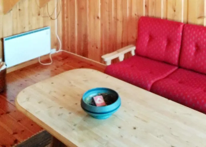 3 Bedroom In Holiday home